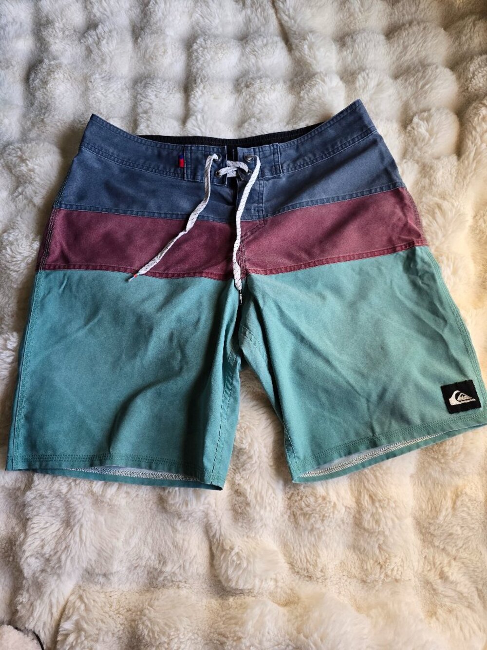 Quicksilver mens board shorts